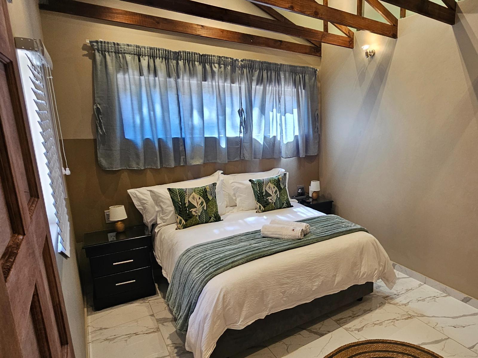 Sunset 12 - Family Room